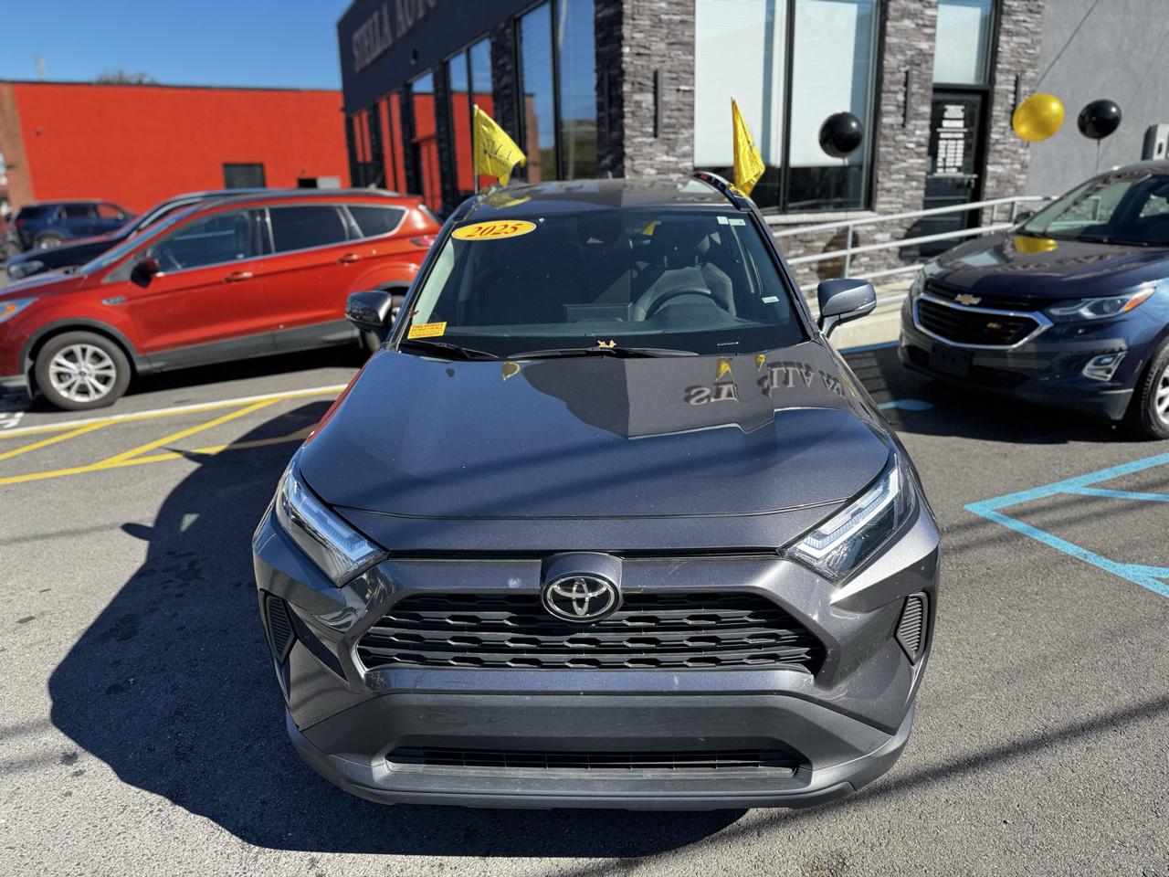 Toyota RAV4 XLE 2025