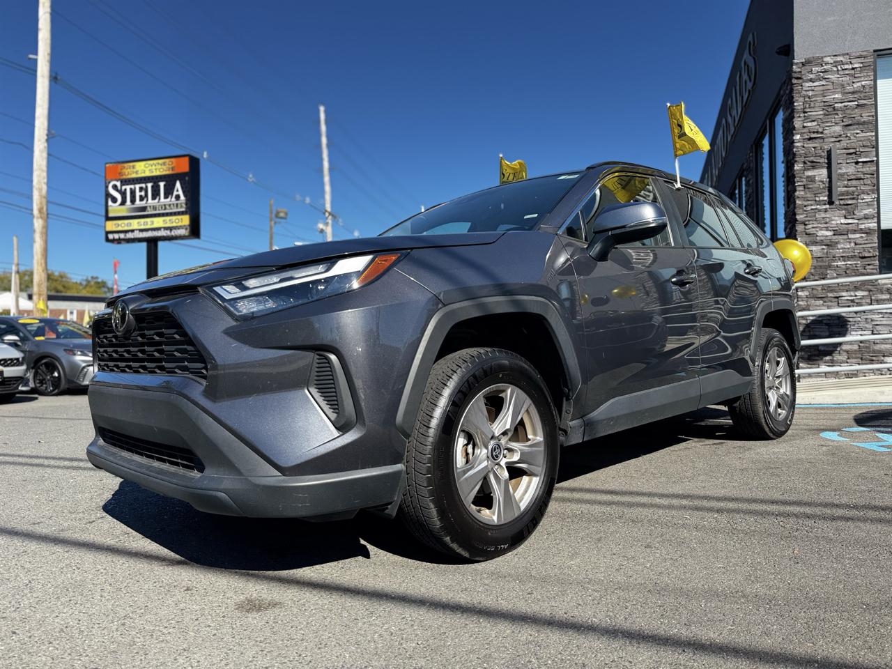 Toyota RAV4 XLE 2025