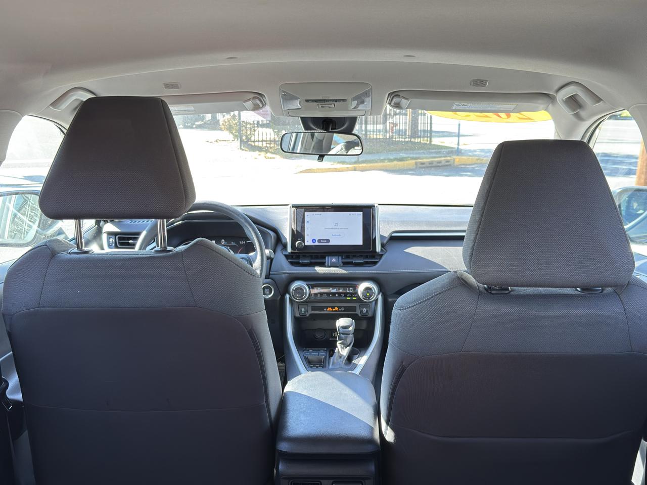 Toyota RAV4 XLE 2025