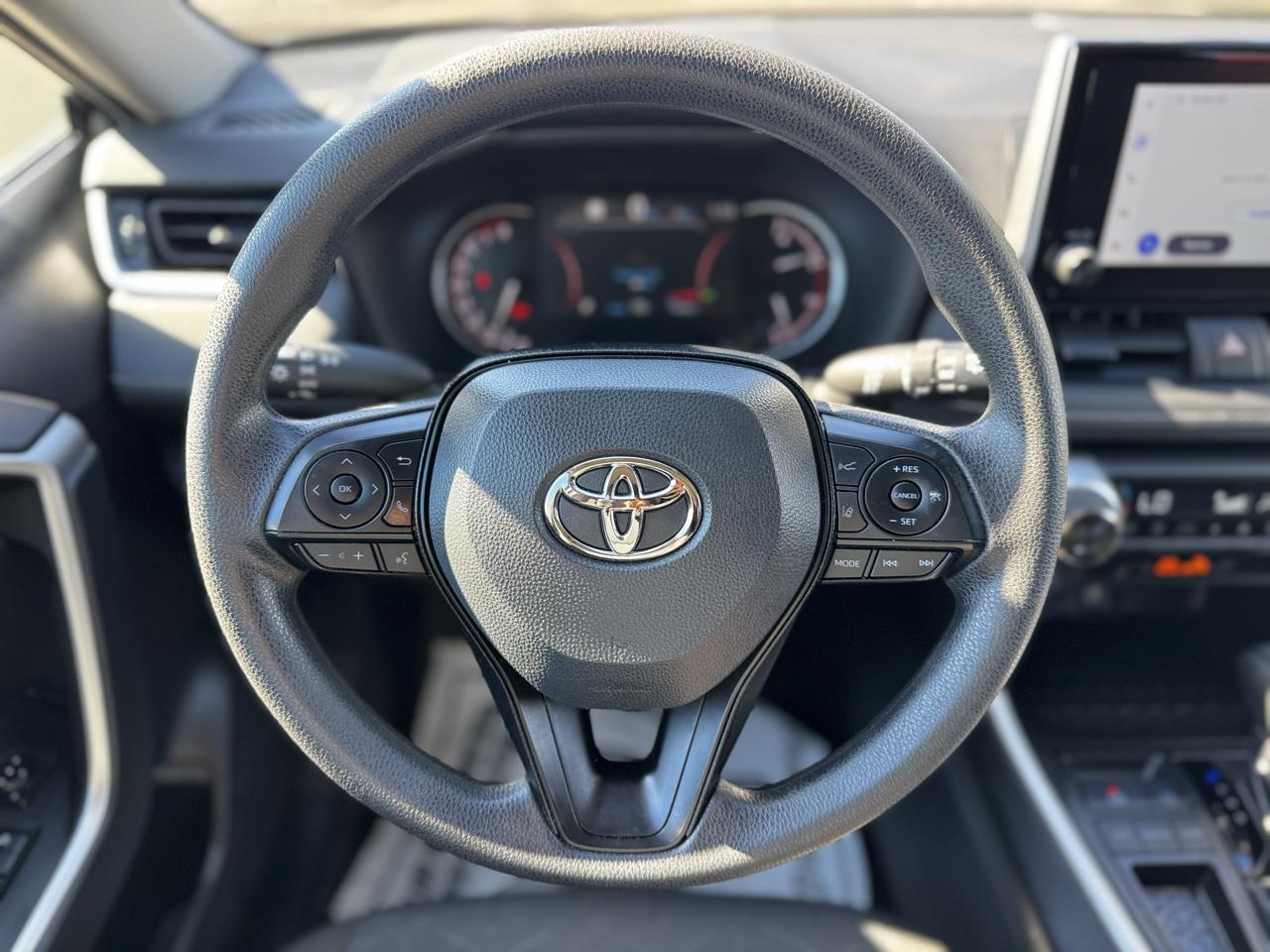 Toyota RAV4 XLE 2025