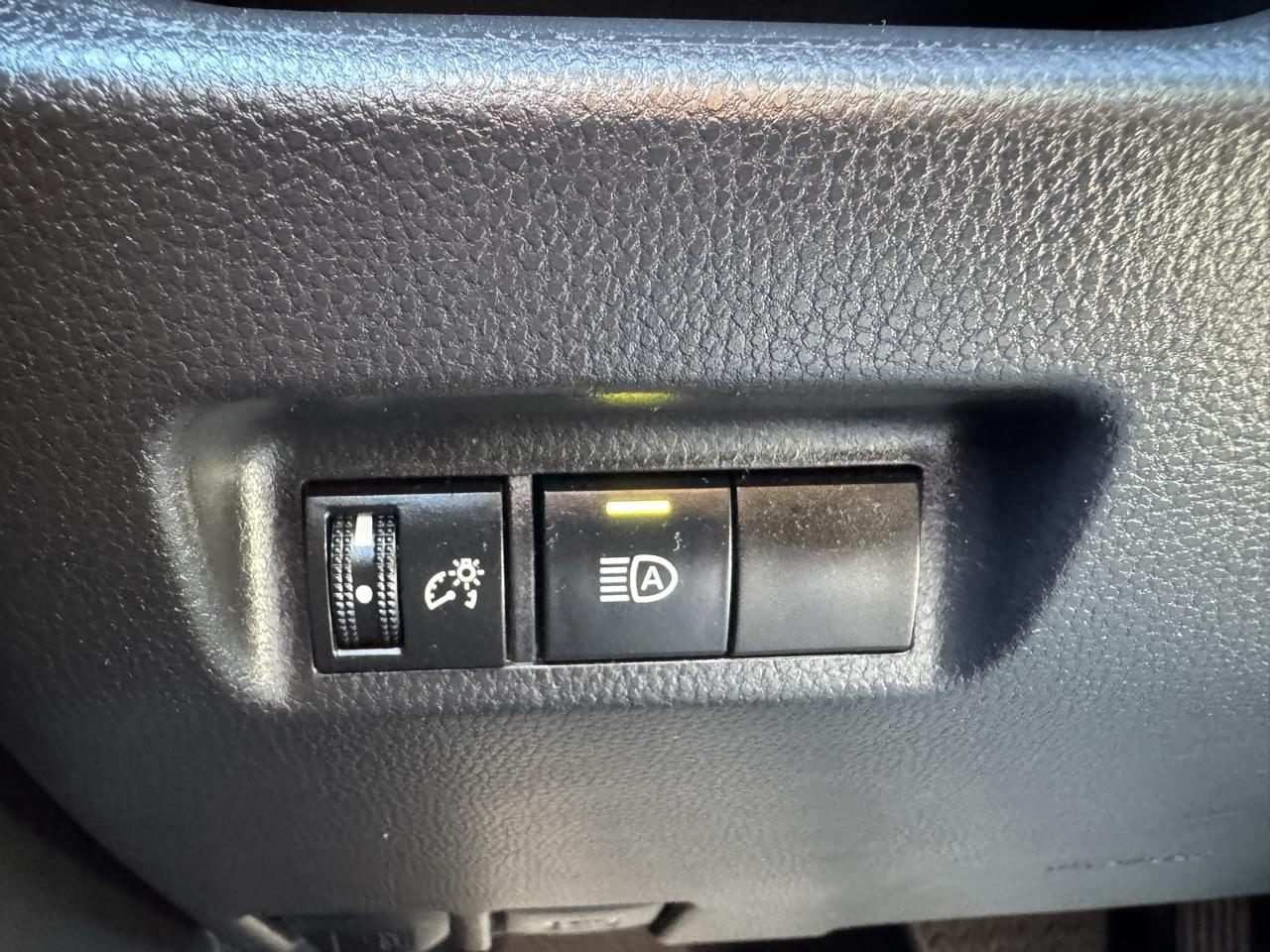 Toyota RAV4 XLE 2025