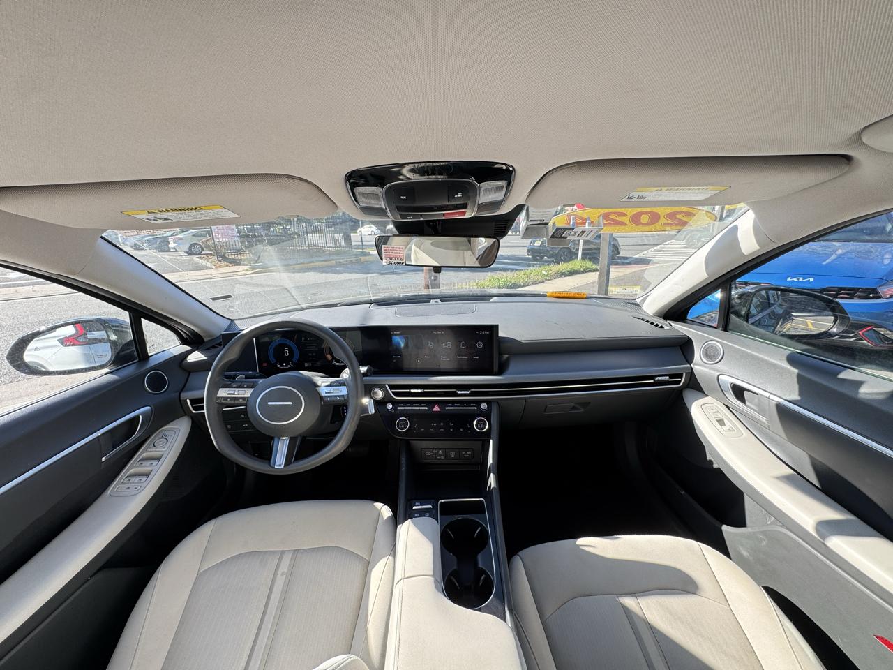 Hyundai Sonata SEL 2024