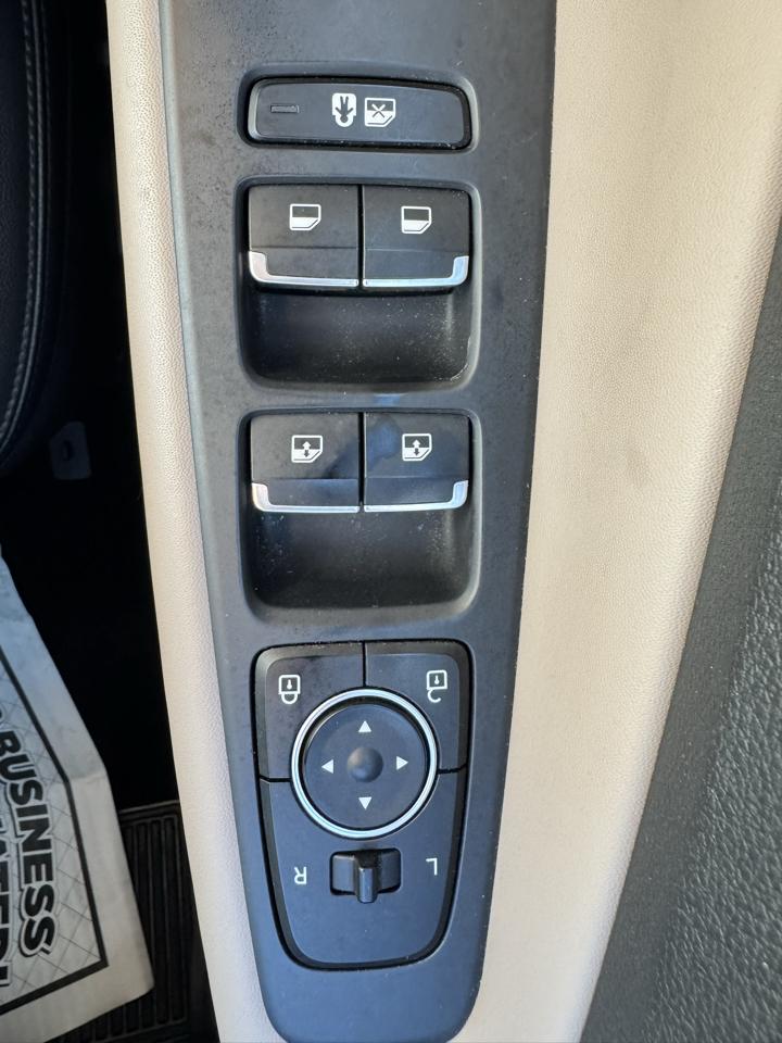 Hyundai Santa Fe SEL AWC w/Premium Package 2023