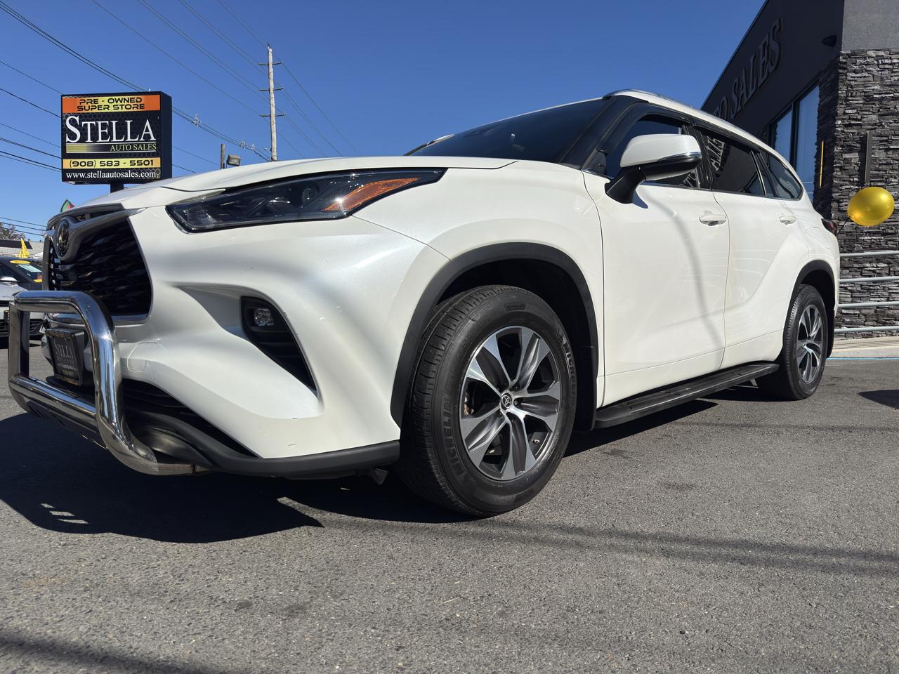 Toyota Highlander XLE Nav AWD V6 2021