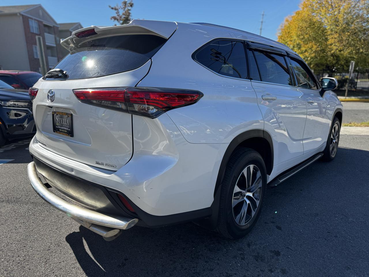 Toyota Highlander XLE Nav AWD V6 2021