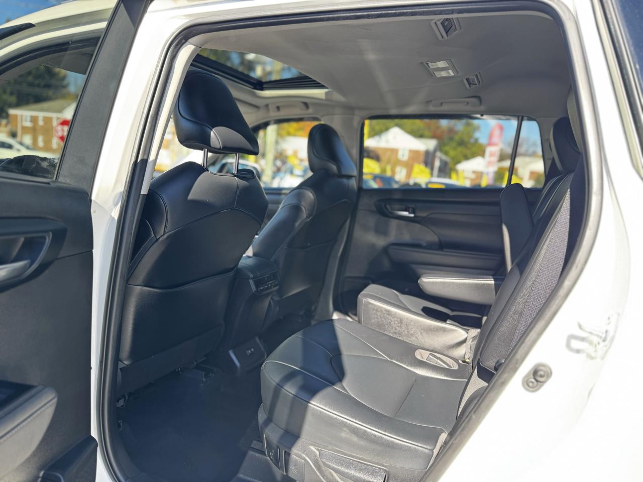 Toyota Highlander XLE Nav AWD V6 2021