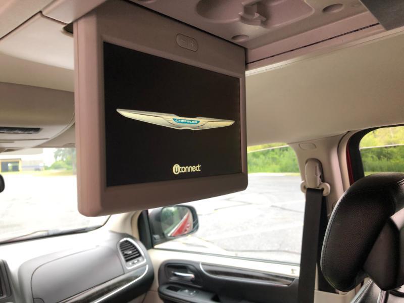 Chrysler Town & Country Touring 2014