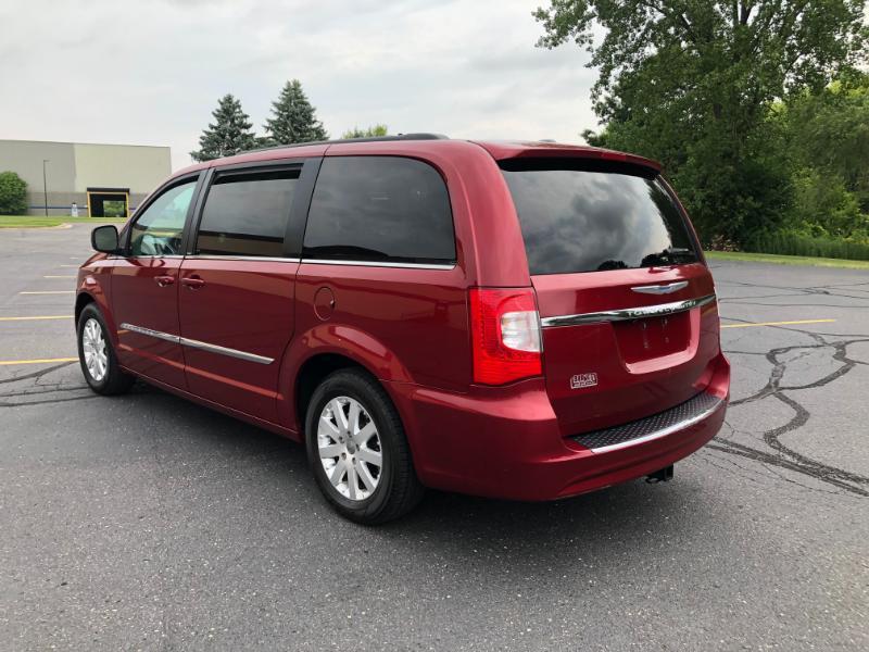 Chrysler Town & Country Touring 2014