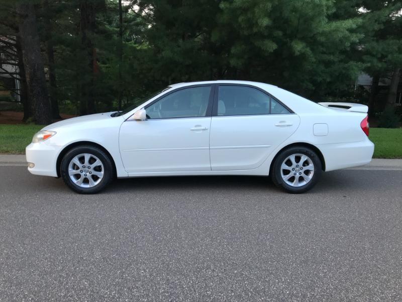 Toyota Camry Standard 2004