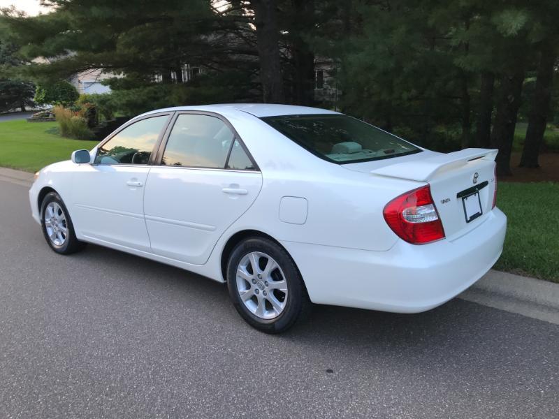 Toyota Camry Standard 2004