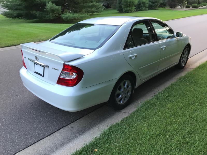 Toyota Camry Standard 2004
