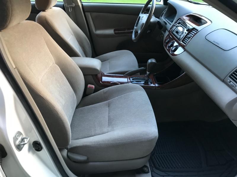 Toyota Camry Standard 2004