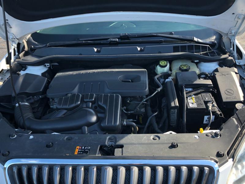 Buick Verano Base 2012