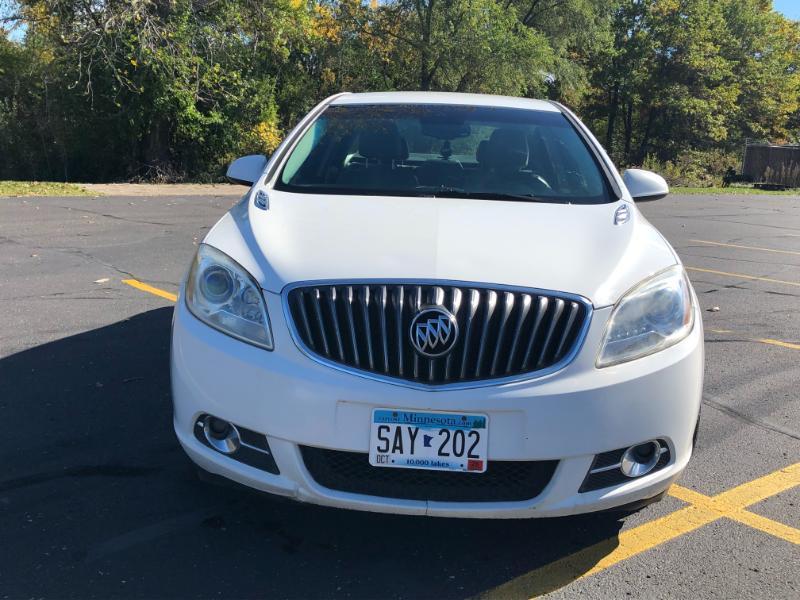 Buick Verano Base 2012