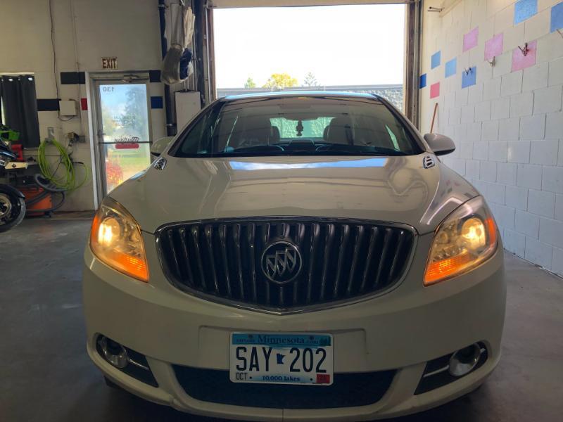 Buick Verano Base 2012
