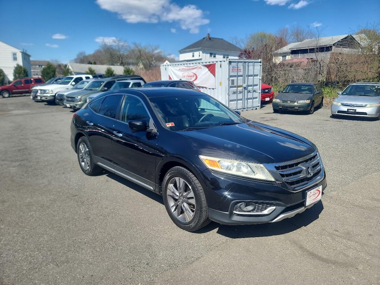 View vehicle photo 2