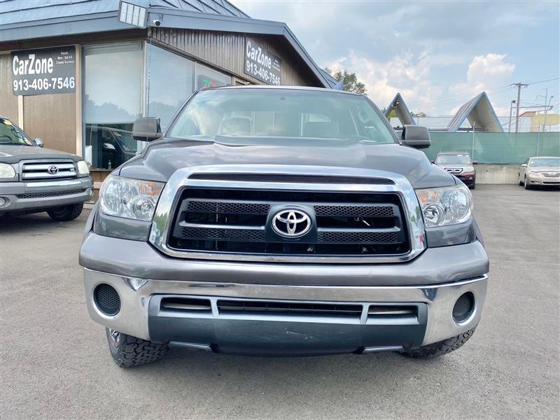 Toyota Tundra Tundra-Grade Double Cab 4.6L 4WD 2011