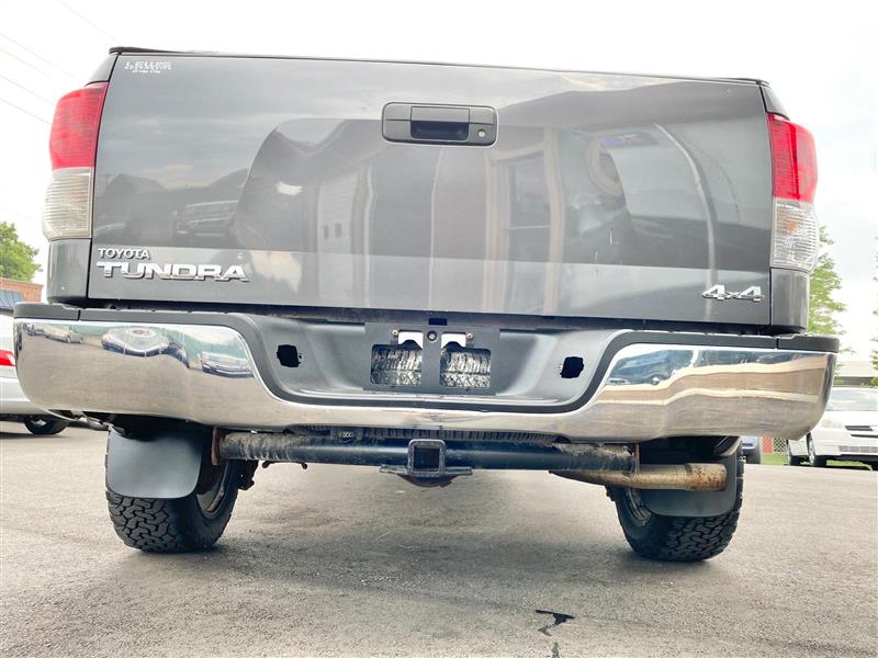 Toyota Tundra Tundra-Grade Double Cab 4.6L 4WD 2011