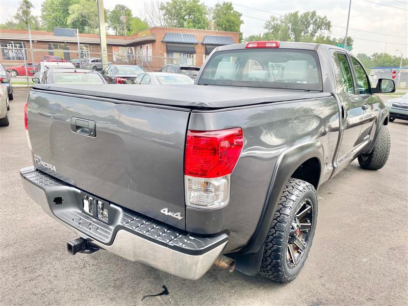 Toyota Tundra Tundra-Grade Double Cab 4.6L 4WD 2011