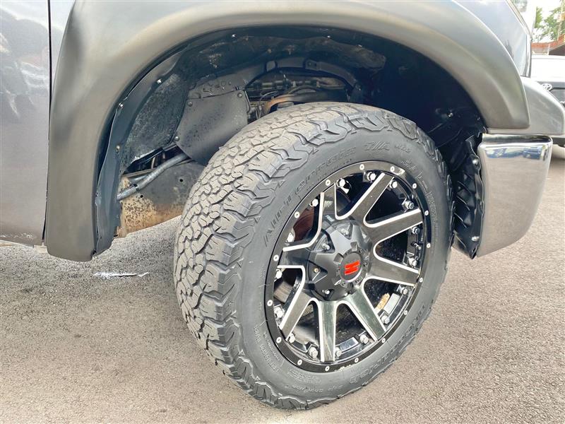 Toyota Tundra Tundra-Grade Double Cab 4.6L 4WD 2011