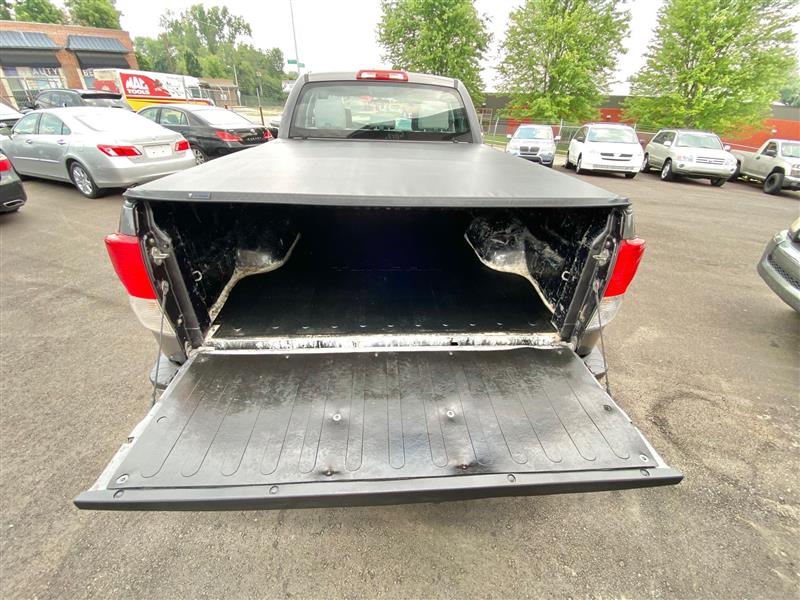 Toyota Tundra Tundra-Grade Double Cab 4.6L 4WD 2011