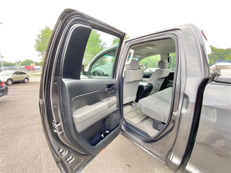 Toyota Tundra Tundra-Grade Double Cab 4.6L 4WD 2011