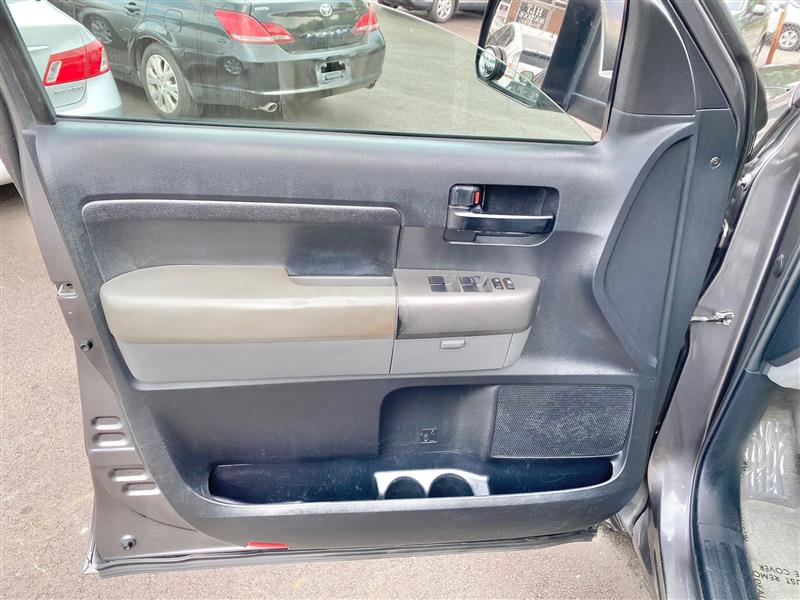 Toyota Tundra Tundra-Grade Double Cab 4.6L 4WD 2011