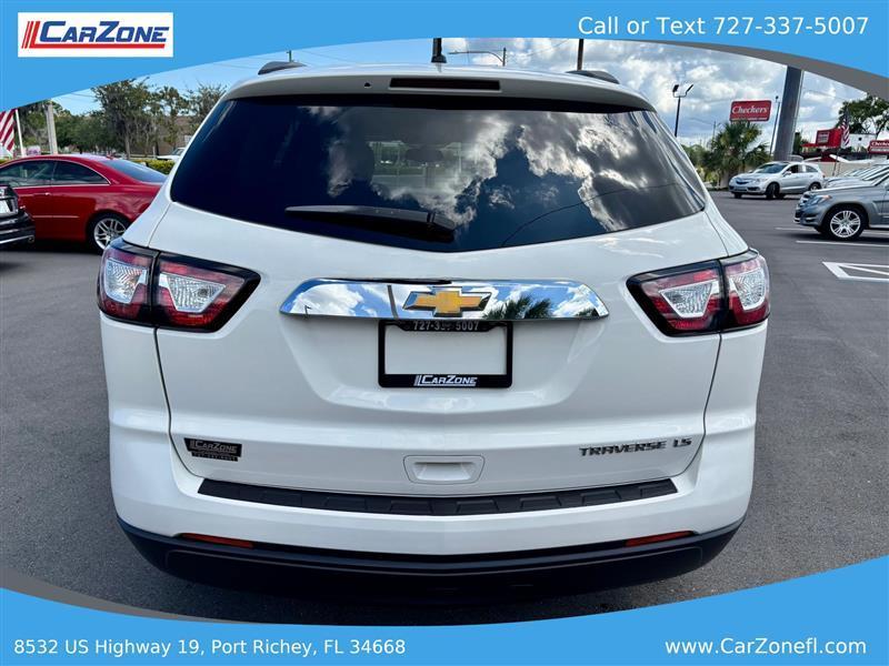 Chevrolet Traverse LS FWD w/PDC 2014