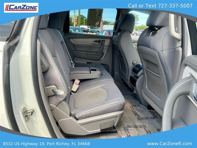 Chevrolet Traverse LS FWD w/PDC 2014