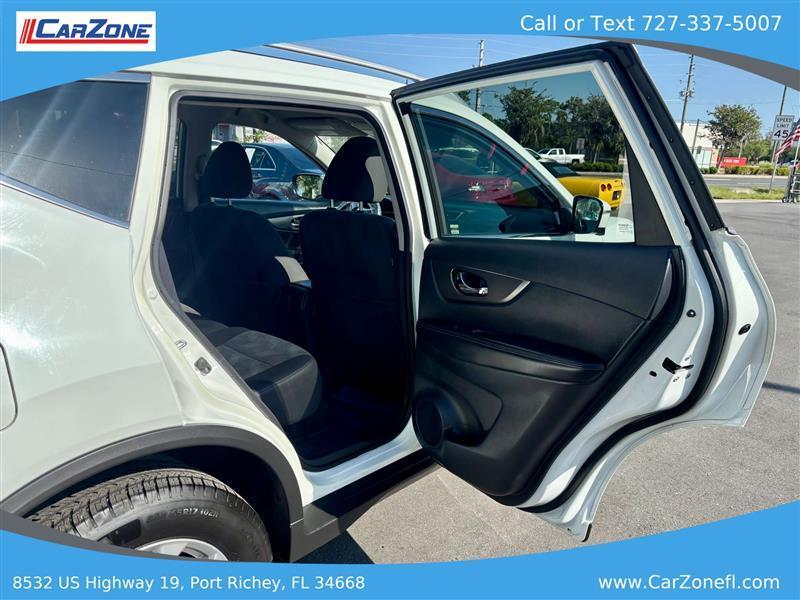 Nissan Rogue SV 2WD 2016