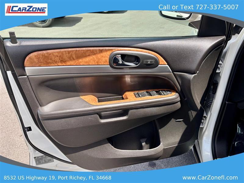 Buick Enclave Premium FWD 2012