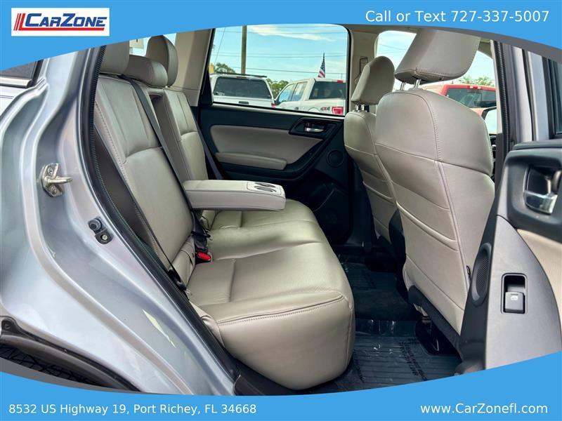 Subaru Forester 2.5i Touring 2016