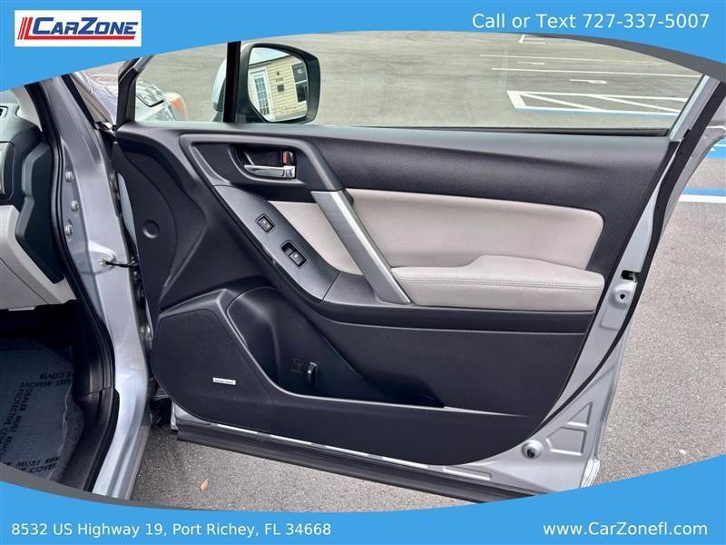 Subaru Forester 2.5i Touring 2016