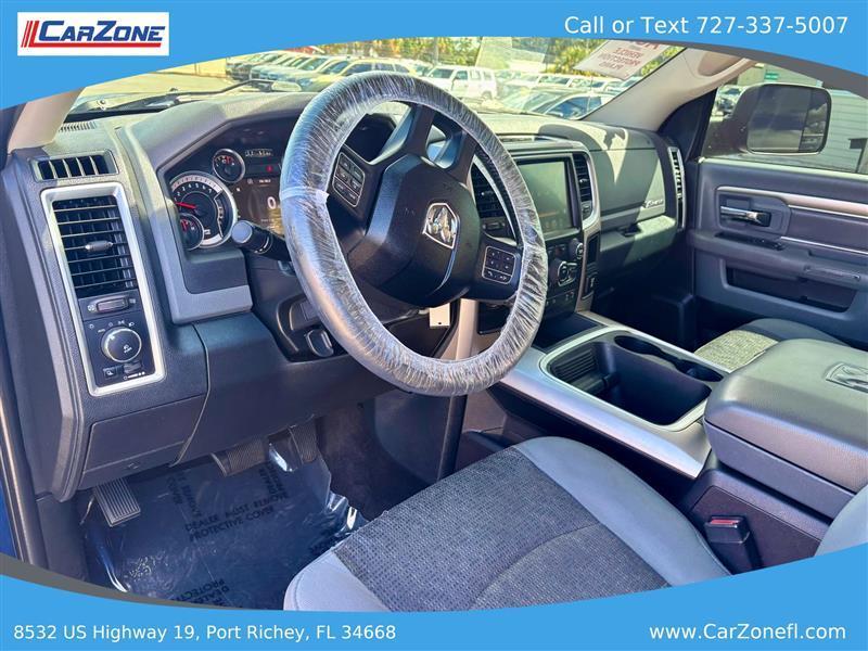RAM 1500 SLT Crew Cab SWB 2WD 2016