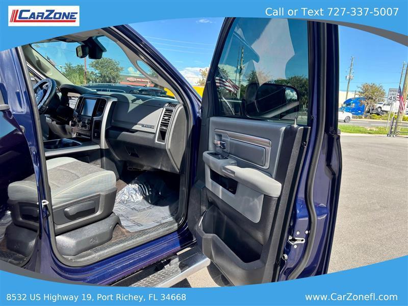 RAM 1500 SLT Crew Cab SWB 2WD 2016