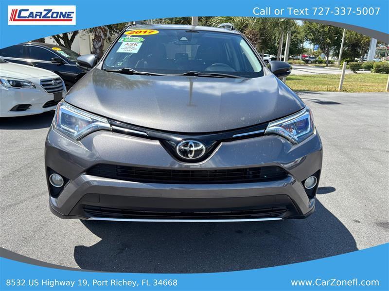 Toyota RAV4 Limited FWD 2017