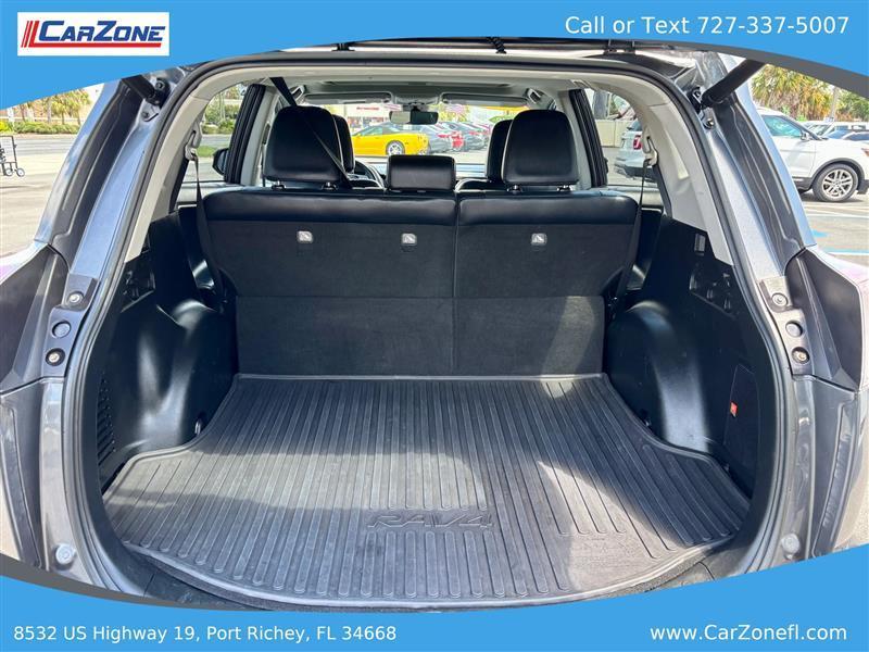 Toyota RAV4 Limited FWD 2017