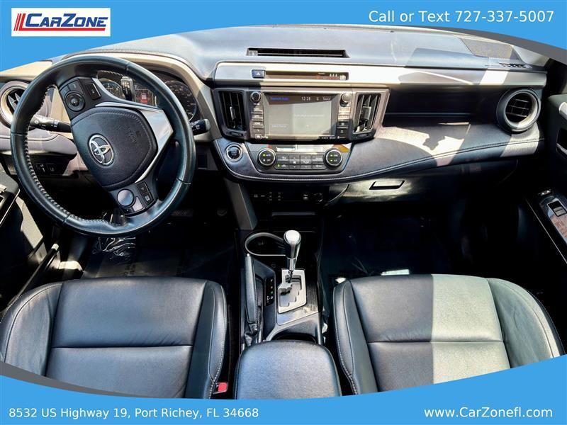 Toyota RAV4 Limited FWD 2017