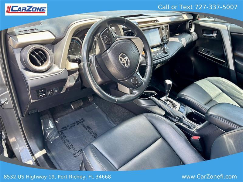 Toyota RAV4 Limited FWD 2017