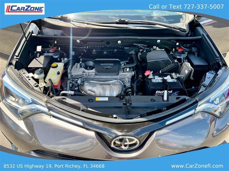 Toyota RAV4 Limited FWD 2017