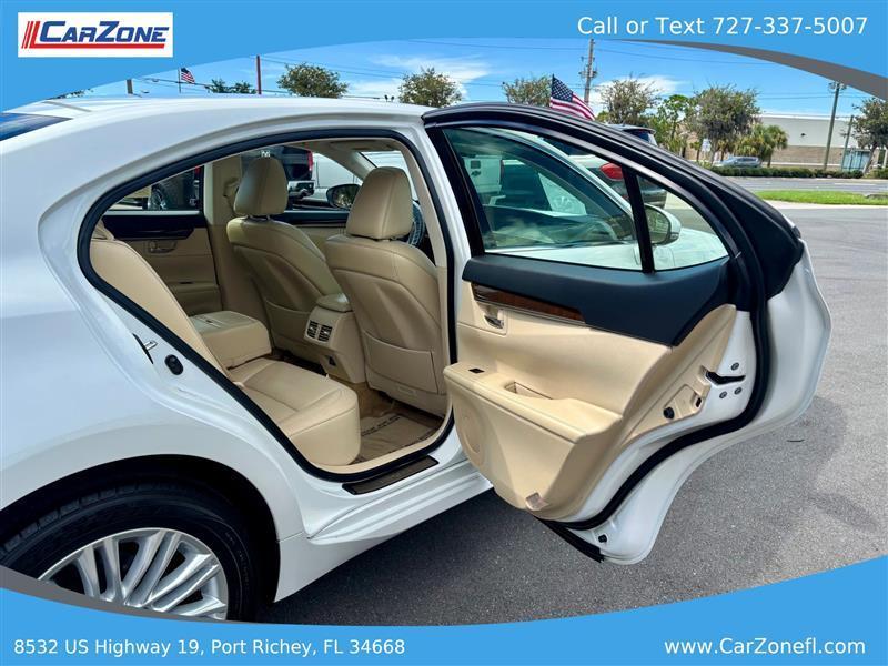 Lexus ES 350 Sedan 2014