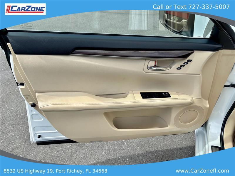 Lexus ES 350 Sedan 2014