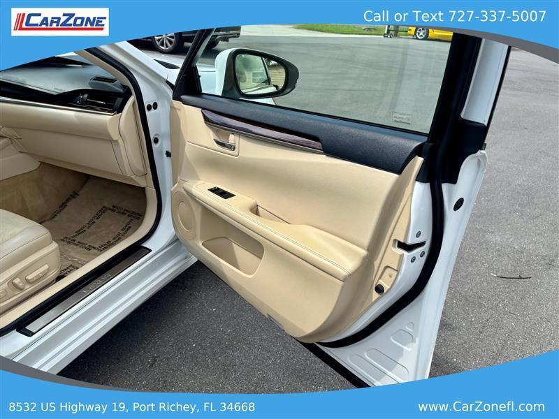 Lexus ES 350 Sedan 2014