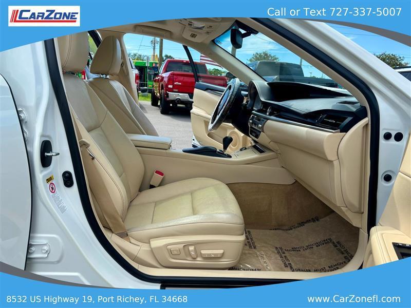 Lexus ES 350 Sedan 2014
