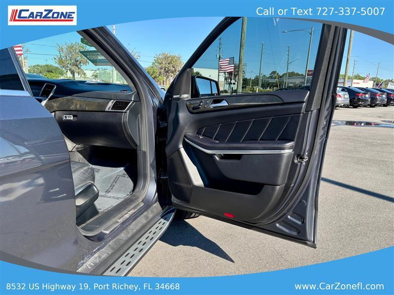 Mercedes-Benz GL-Class GL550 4MATIC 2015