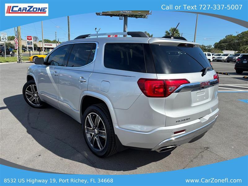 GMC Acadia Denali 2017