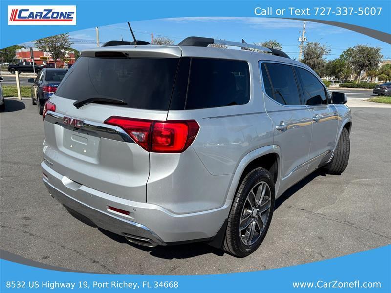 GMC Acadia Denali 2017