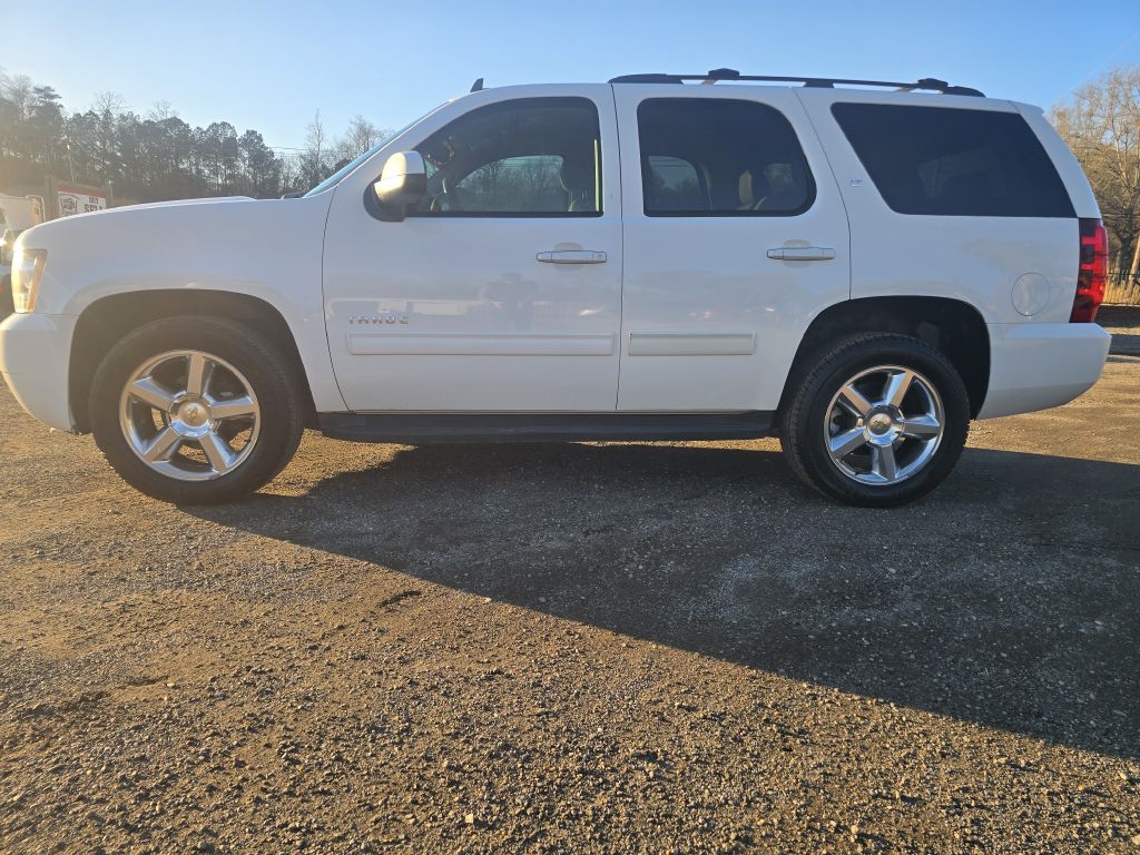 Chevrolet Tahoe  2011