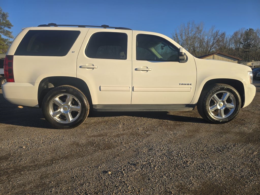 Chevrolet Tahoe  2011