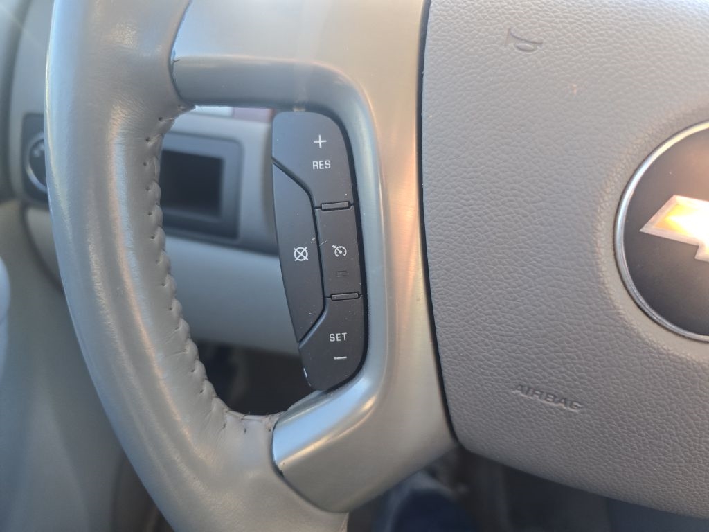 Chevrolet Tahoe  2011